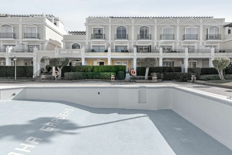 c0088496247354387277ed10348afc7d - 16