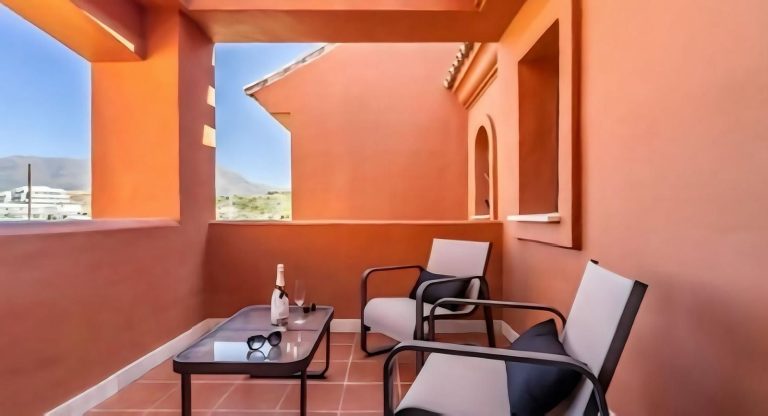 c1d0bd3058912dfc845953c95c3627b1 - 14