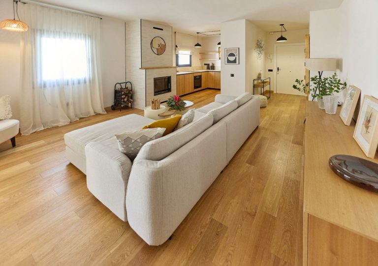 c20f7537c9c472736a3735cdbedfdf8d - 1