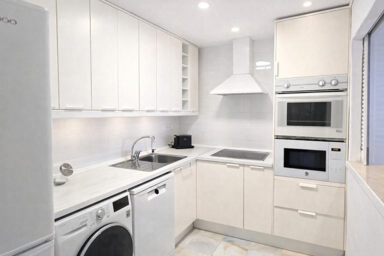 c2d2f8060a41b80f0c823bec057f2cbd - 6