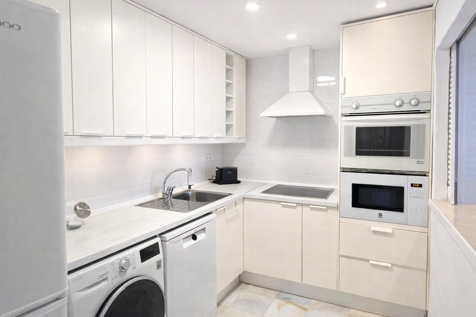 c2d2f8060a41b80f0c823bec057f2cbd - 6