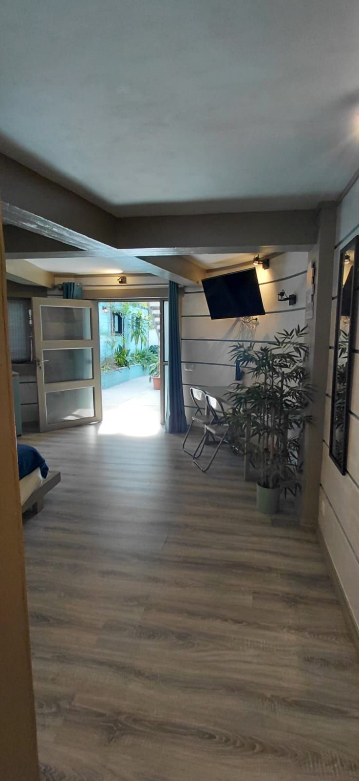 c3378c43646ba4728626b5b6c7d88199 - 12