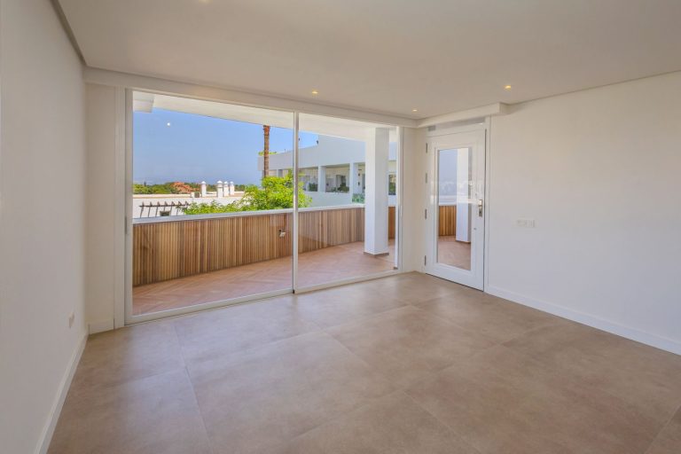 c50de66cd20398b8b94a87c57417be2f - 12