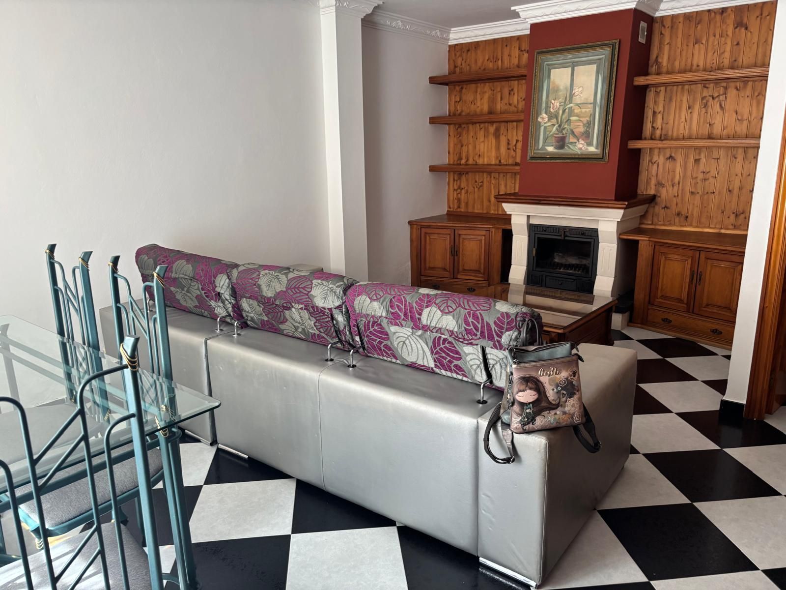 c65cf39ceaba4cd483f4ea2ec28ccd34 - 3