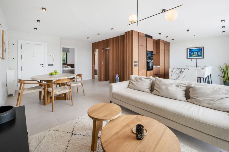 c67abe4fd402e135f2893e0dabcf49a8 - 11