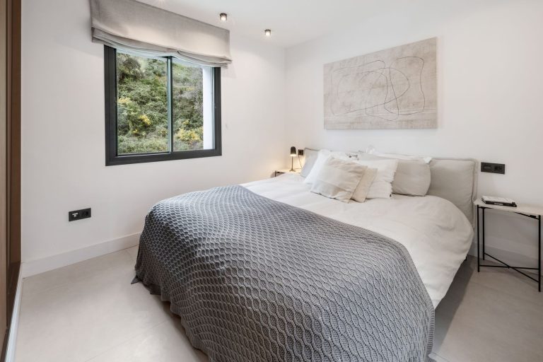 c67abe4fd402e135f2893e0dabcf49a8 - 16