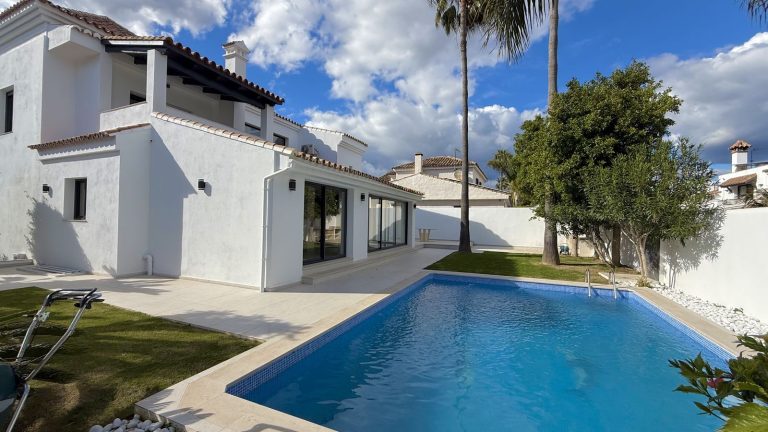 c6d614663684417f4a4baef31647934e - 1