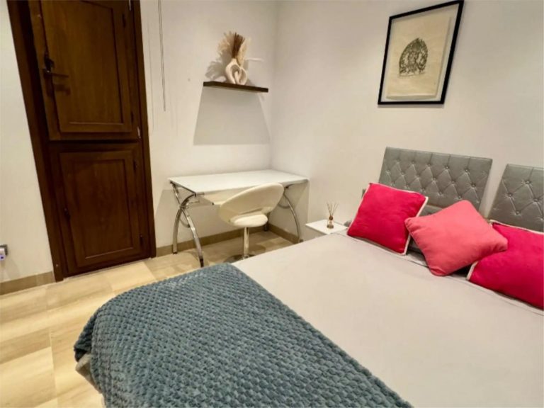 c853a7f9f13e6a718414dc67864386d1 - 16