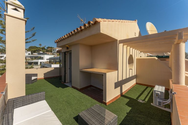 c9bd603023f0f96a3062041cc3412da1 - 4