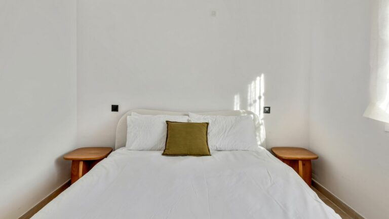 caf556ec0b8af8b2f13ae8a660f9efbd - 15