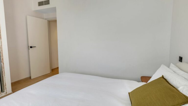 caf556ec0b8af8b2f13ae8a660f9efbd - 16