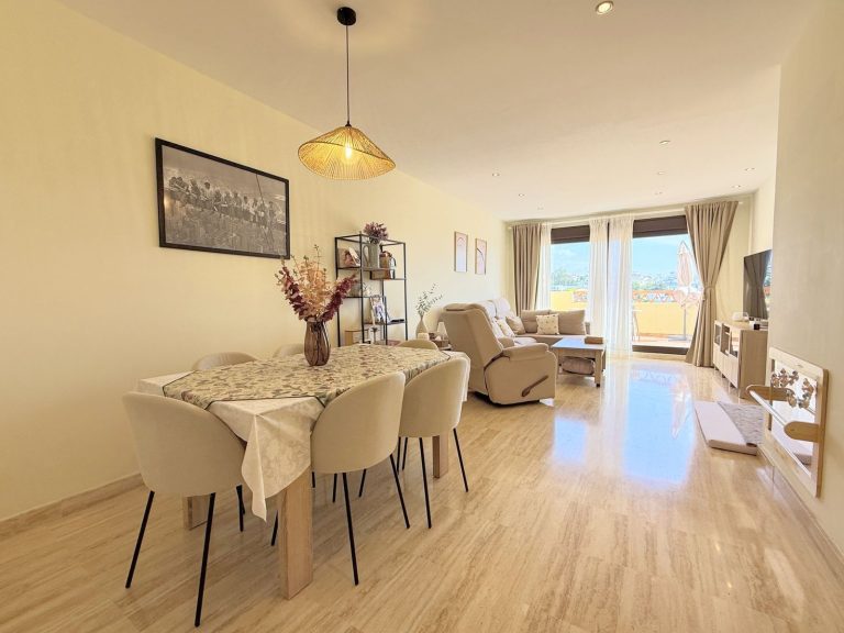 cb5f69da70c50cfcdc6dae31628ee349 - 4