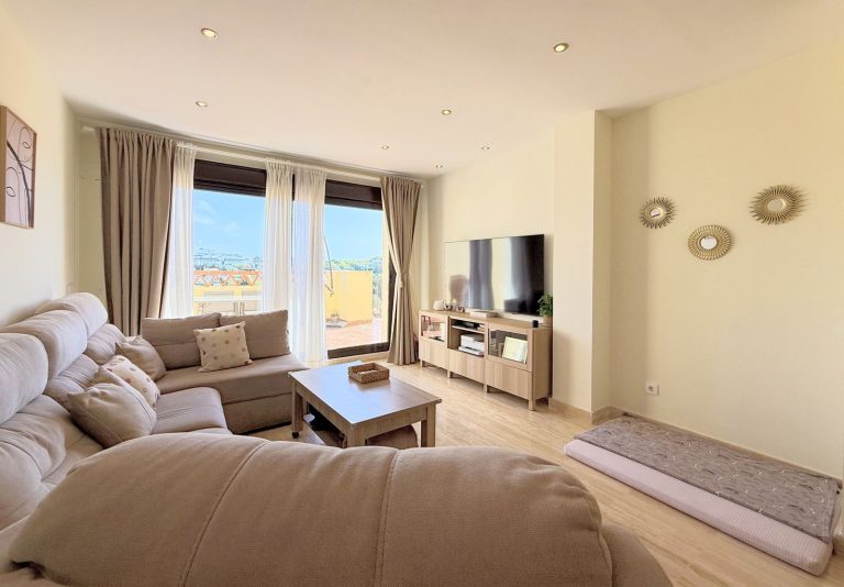 cb5f69da70c50cfcdc6dae31628ee349 - 5