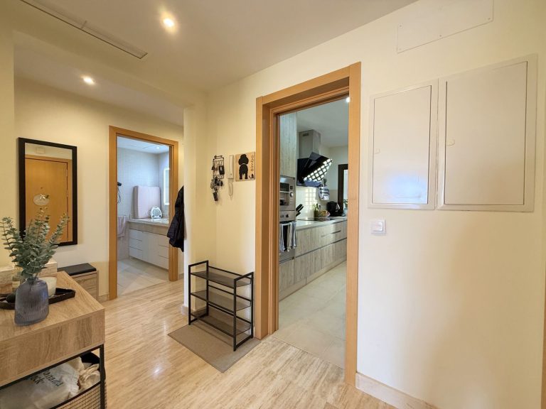 cb5f69da70c50cfcdc6dae31628ee349 - 8