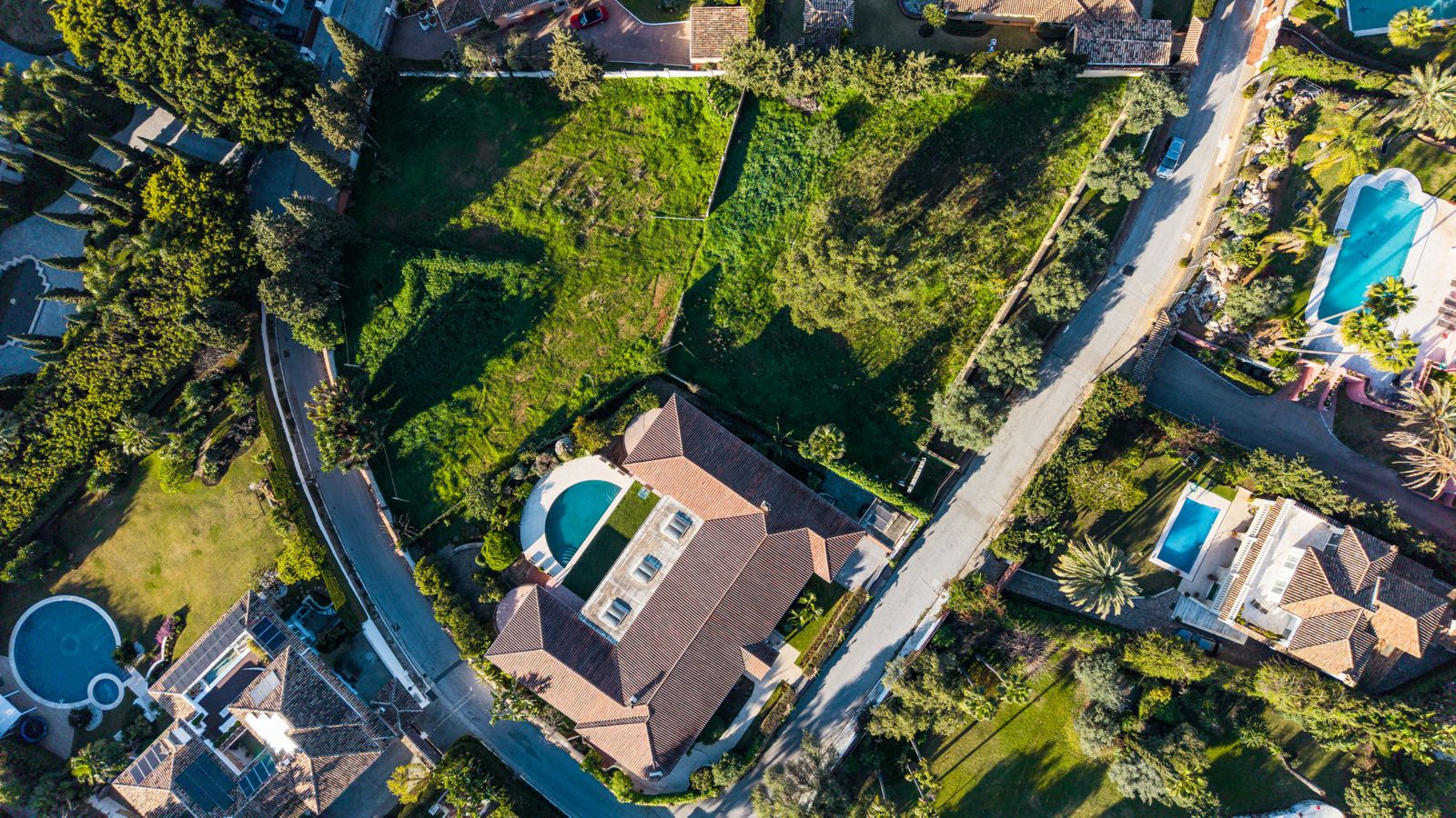 cb9d7b86e20c14daf4ed53c5a2d0d295 - 5