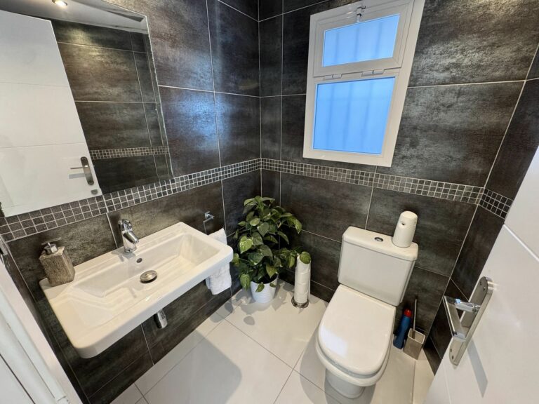 cbb7f4f39e2d4dcf25c9157b515f6353 - 8