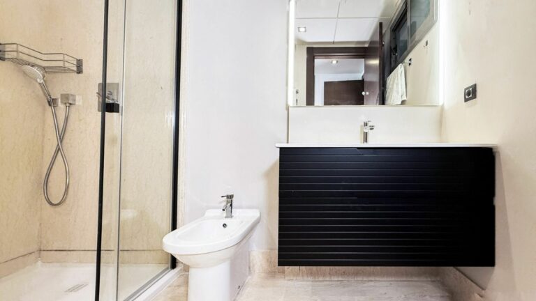 cc93c5d0c586e5e01449226ae8301c28 - 10