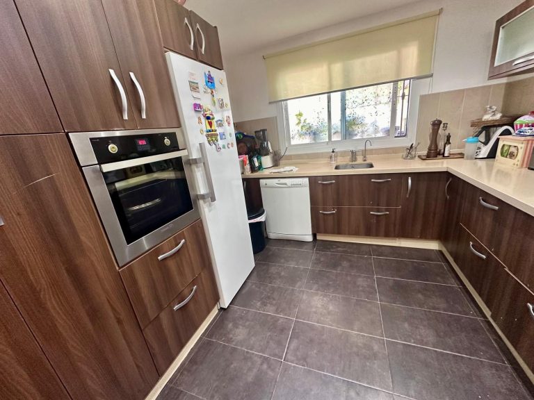 cce2c6425dea4fbd2200a41a7cd6ae15 - 11