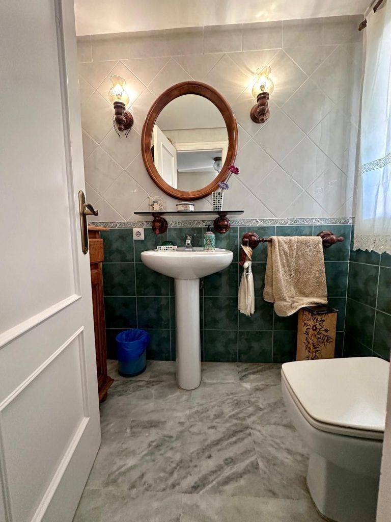 cce2c6425dea4fbd2200a41a7cd6ae15 - 15