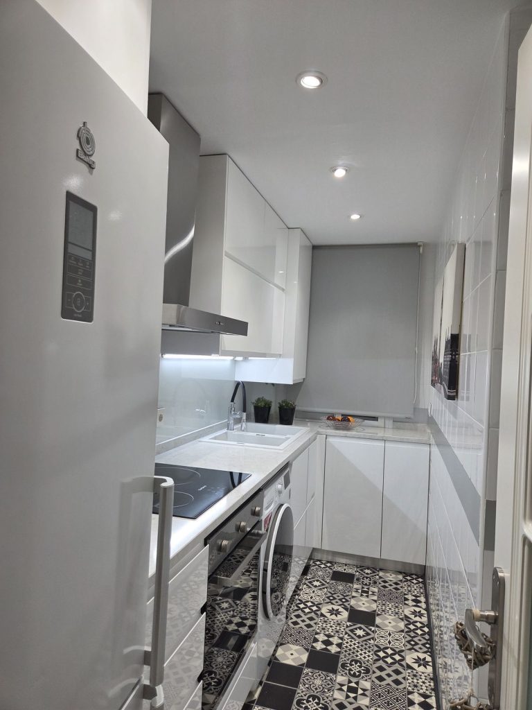 cda318c33a2785bc5404cc644833c6eb - 16