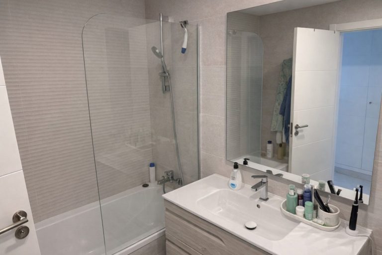 ce1c05f5e0097d844134ed57fb39e470 - 11