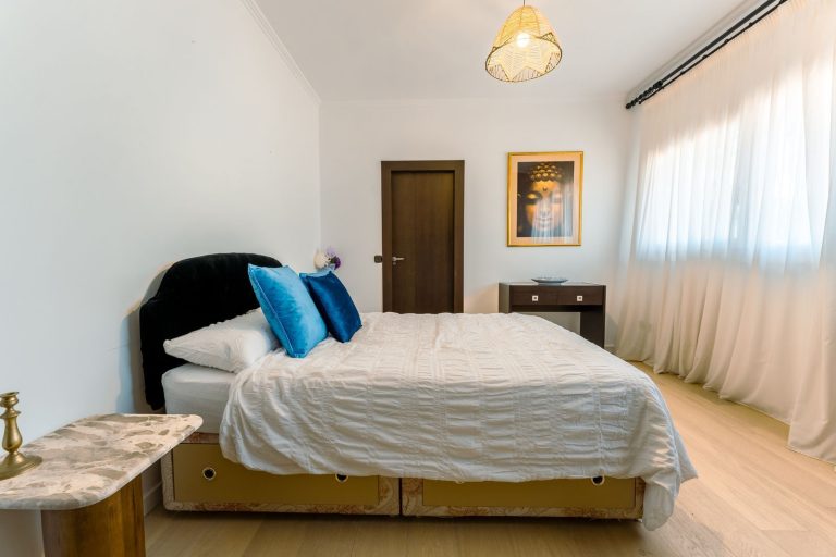 ce26e491be2ae146ec2686d9842a930c - 9