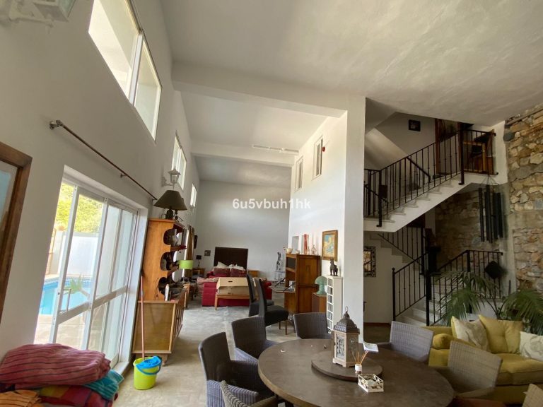 ce6be5ea6cde7df237a1a4d2ab0eb7d7 - 4