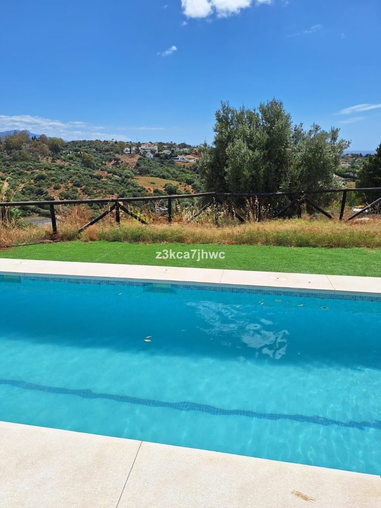 ce76da572e9fac4aa7a14d1ff4a4ce0d - 14