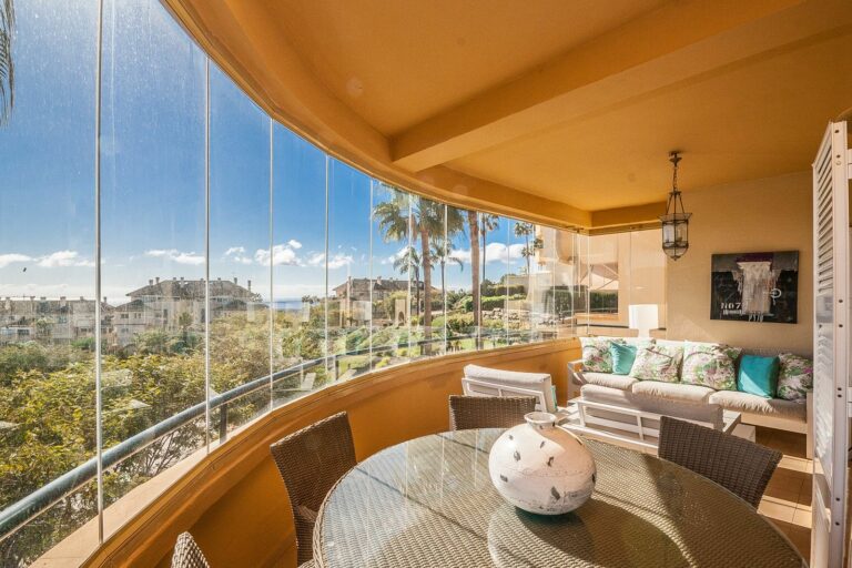 ce87f97543bb37b59479bb63f6ac0b82 - 1