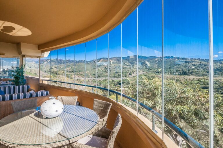 ce87f97543bb37b59479bb63f6ac0b82 - 11