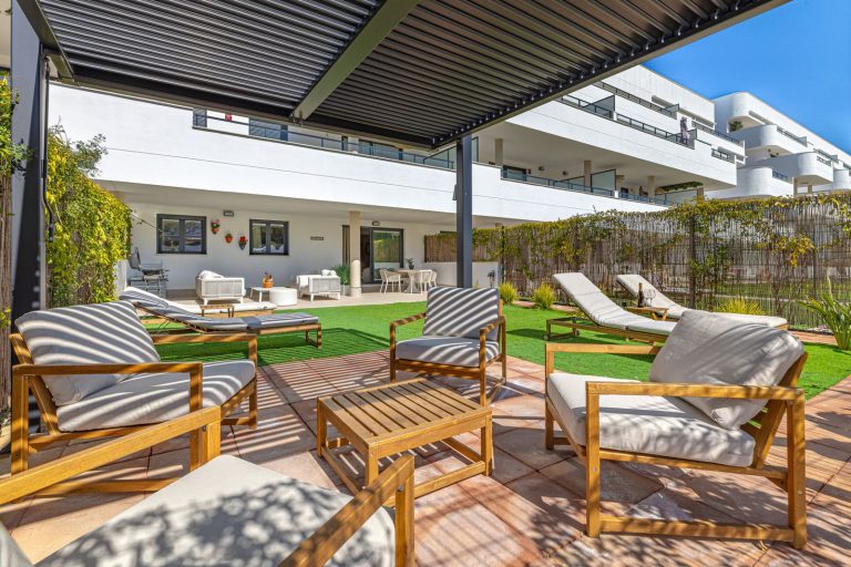 cebc6cc4d2f5b8674a304e74b07c75fc - 15