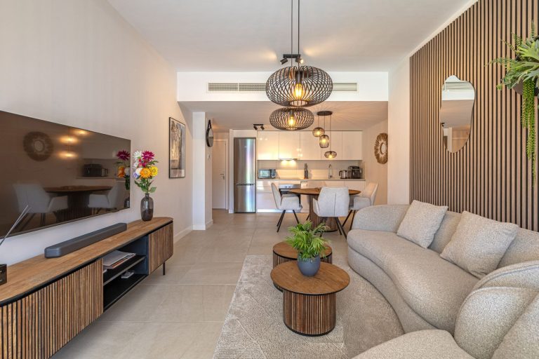 cebc6cc4d2f5b8674a304e74b07c75fc - 3