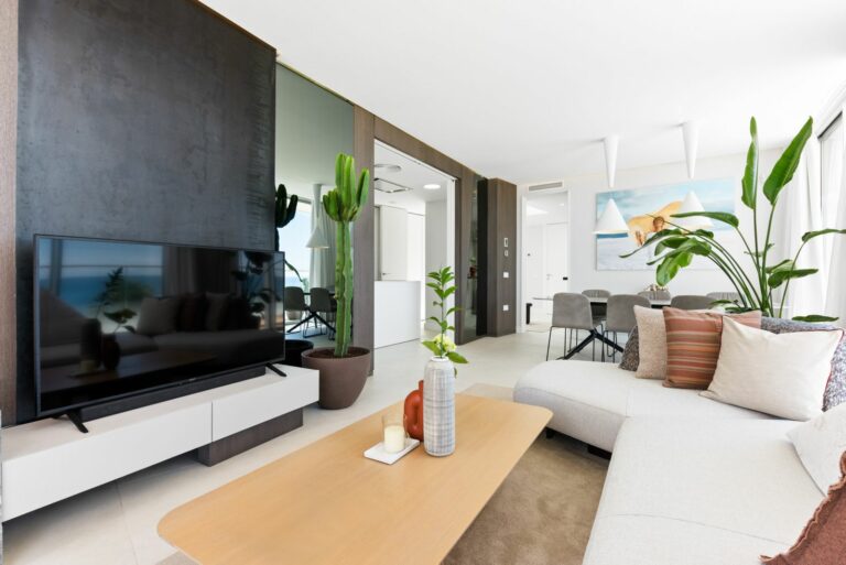 cedd8ff9226df36f14a3fdd7a0b1b633 - 11