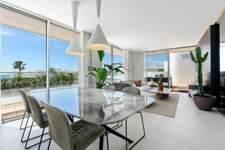 cedd8ff9226df36f14a3fdd7a0b1b633 - 5