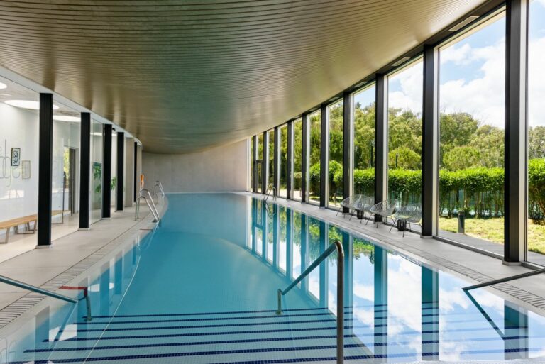 cedd8ff9226df36f14a3fdd7a0b1b633 - 7