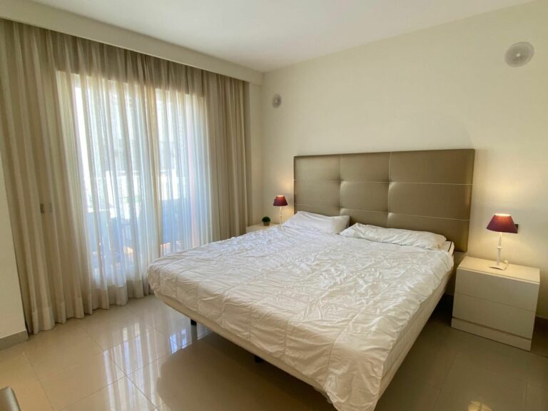 cfa305336f050462d06b5adf621994d6 - 10