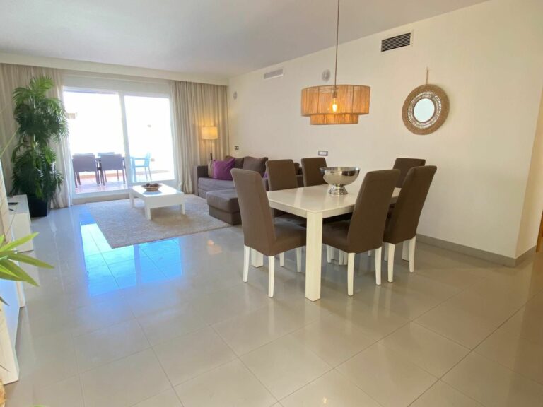 cfa305336f050462d06b5adf621994d6 - 6