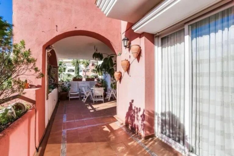 cfcb80c18ed8e51b16f1befe413c8838 - 15