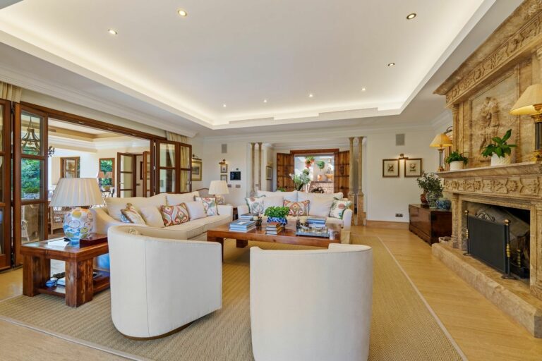 d06979369b6398189c6add4d980d9f6a - 12