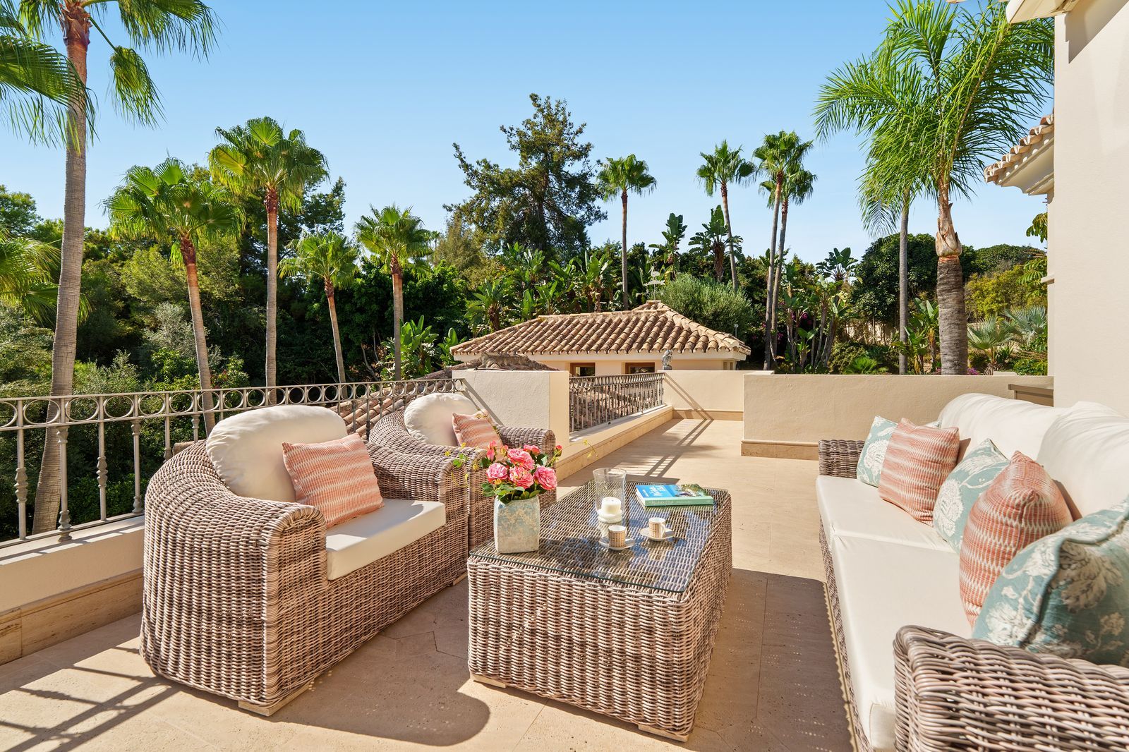 d06979369b6398189c6add4d980d9f6a - 5