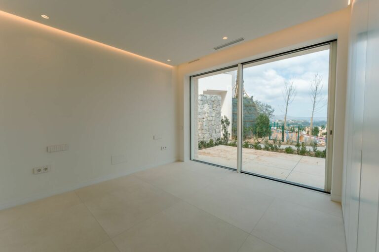 d1308146a6f9f23e4a33e5fa7b599c32 - 4