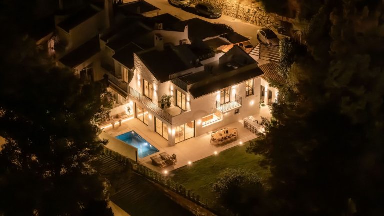 d14d2d4db67cf9687a33eb3cd9c3f5b5 - 10