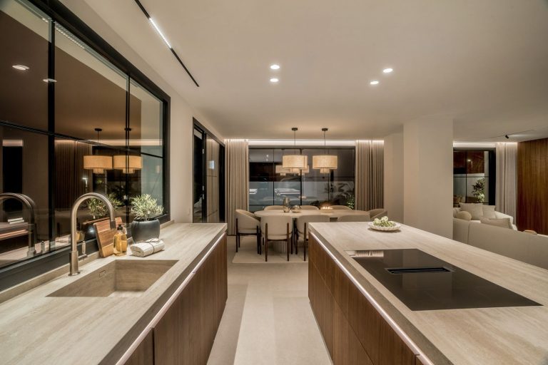 d14d2d4db67cf9687a33eb3cd9c3f5b5 - 15