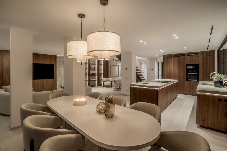 d14d2d4db67cf9687a33eb3cd9c3f5b5 - 2