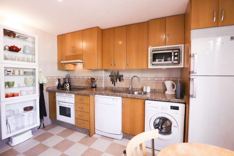 d15fc8f9e66b2bc3e3c2a71ce014b7db - 15