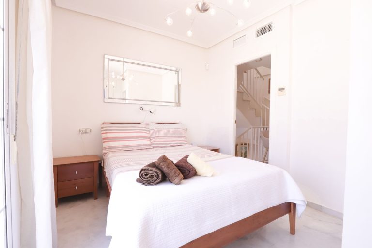 d15fc8f9e66b2bc3e3c2a71ce014b7db - 8