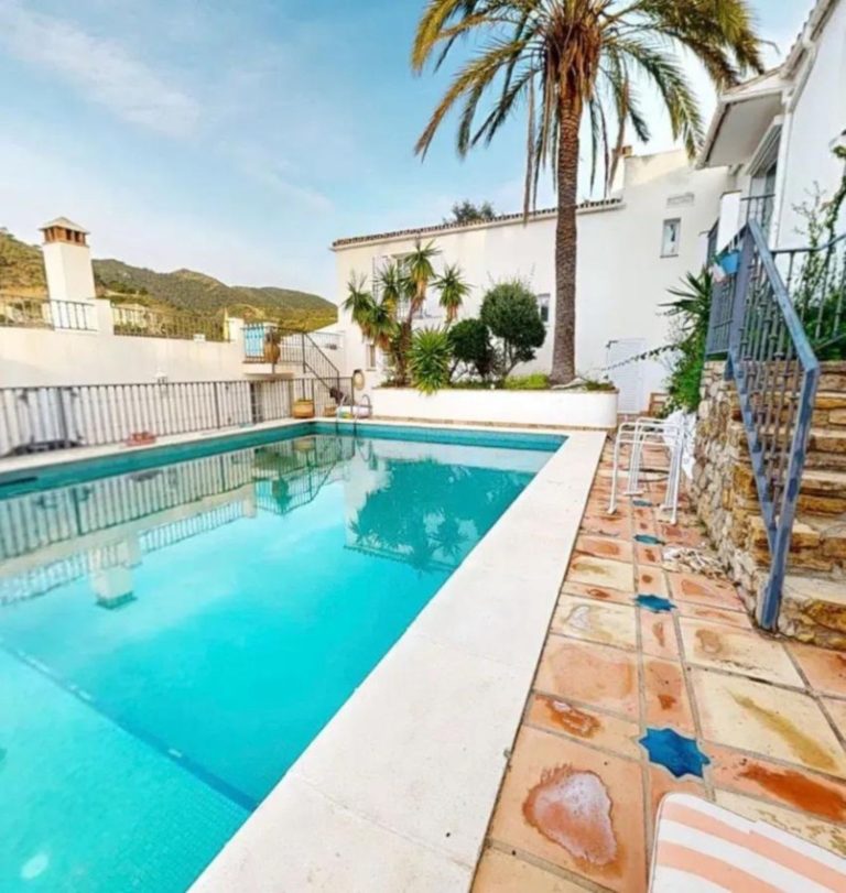 d2c95826b34deb7bdaef738c3487262f - 3