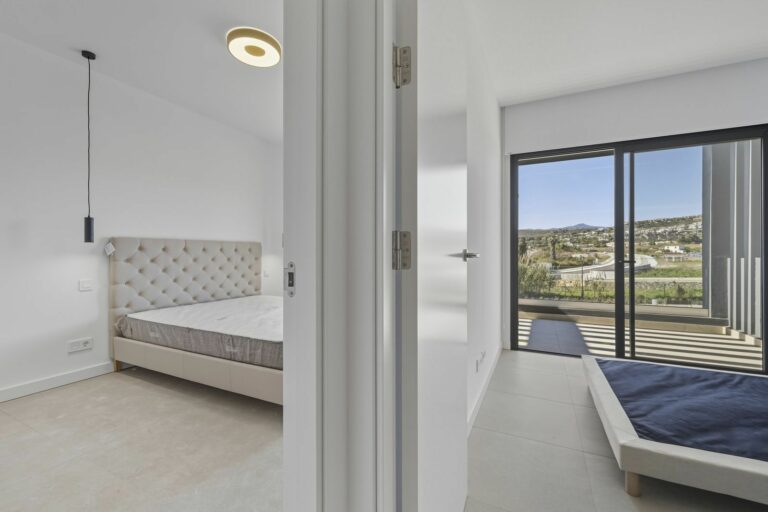 d31c38f965dd0566ec48b2b7319c8cf9 - 14