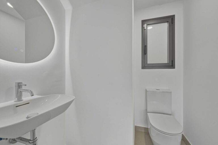 d31c38f965dd0566ec48b2b7319c8cf9 - 15