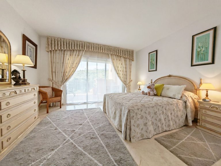 d40dfc6240c16d9550ceb704ddbf5fd7 - 14